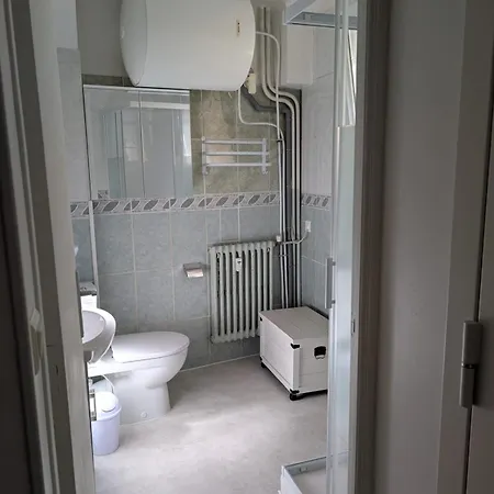 Apartman 1 20' Walk Palais Wifi *